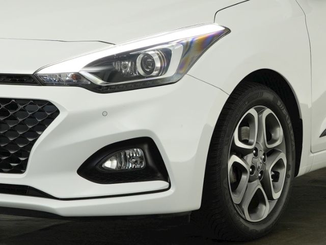 i20 STYLE+NAVI+RÜCKFAHRKAMERA+SCHIEBEDACH+SITZ-/