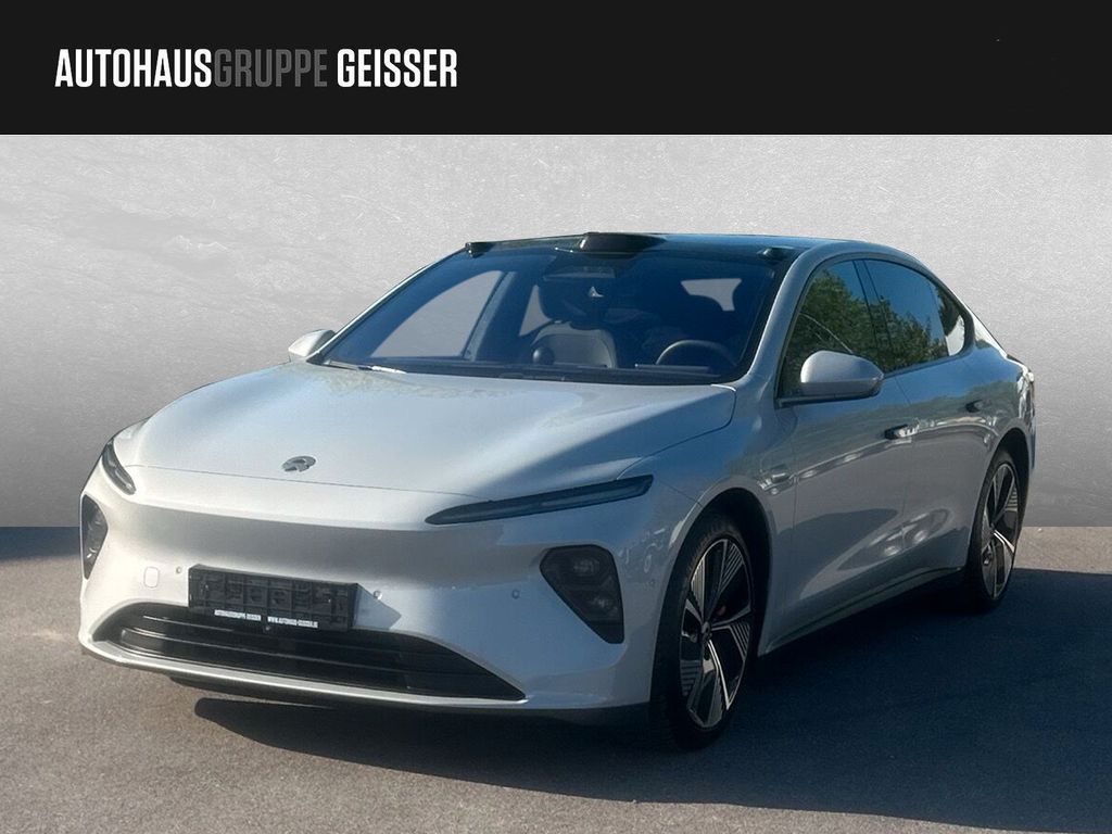 NIO ET7