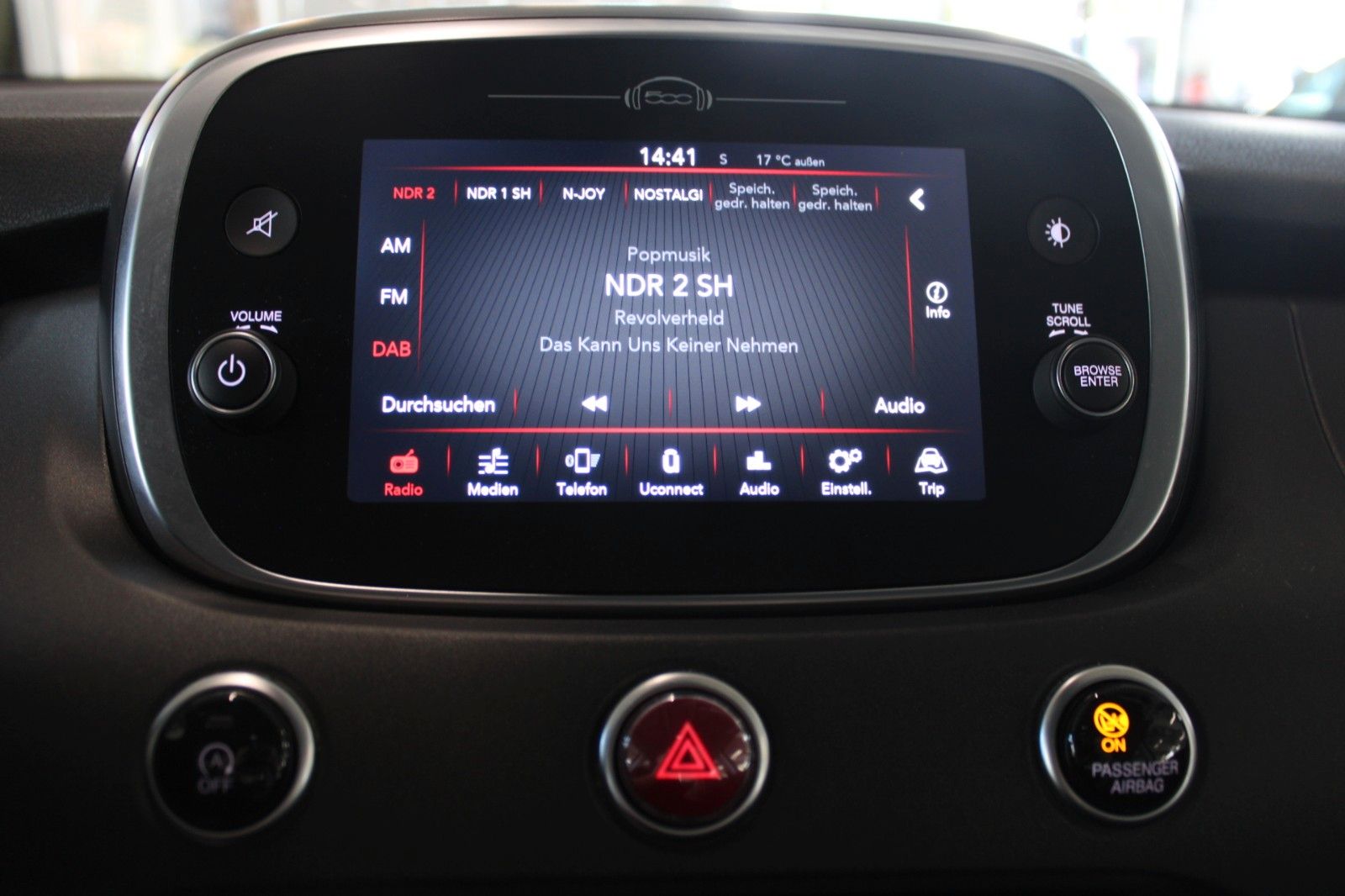 Fahrzeugabbildung Fiat 500X 1.3 FireFly Turbo Aut. CROSS mit AHK uvm.