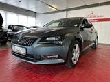 Skoda Superb Lim. Style - Skoda Superb mit Diesel-Antrieb: Leder, Limousine