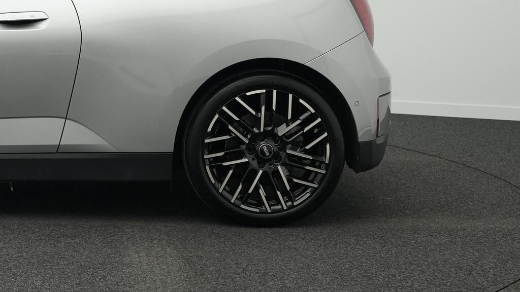 MINI Cooper SE - Bild 18