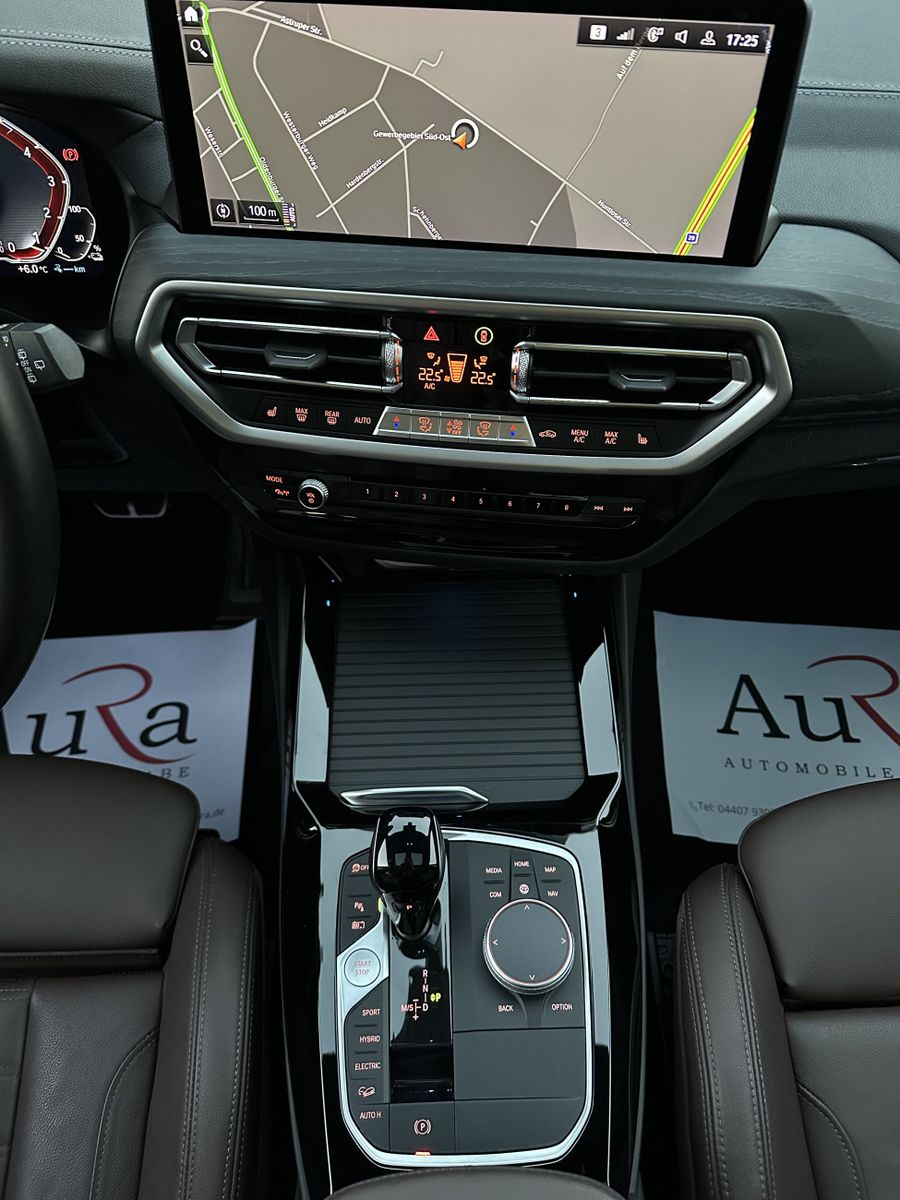 Fahrzeugabbildung BMW X3 xDrive30e M-Sport NAV+LED+PANO+HEAD-UP+AHK+VC