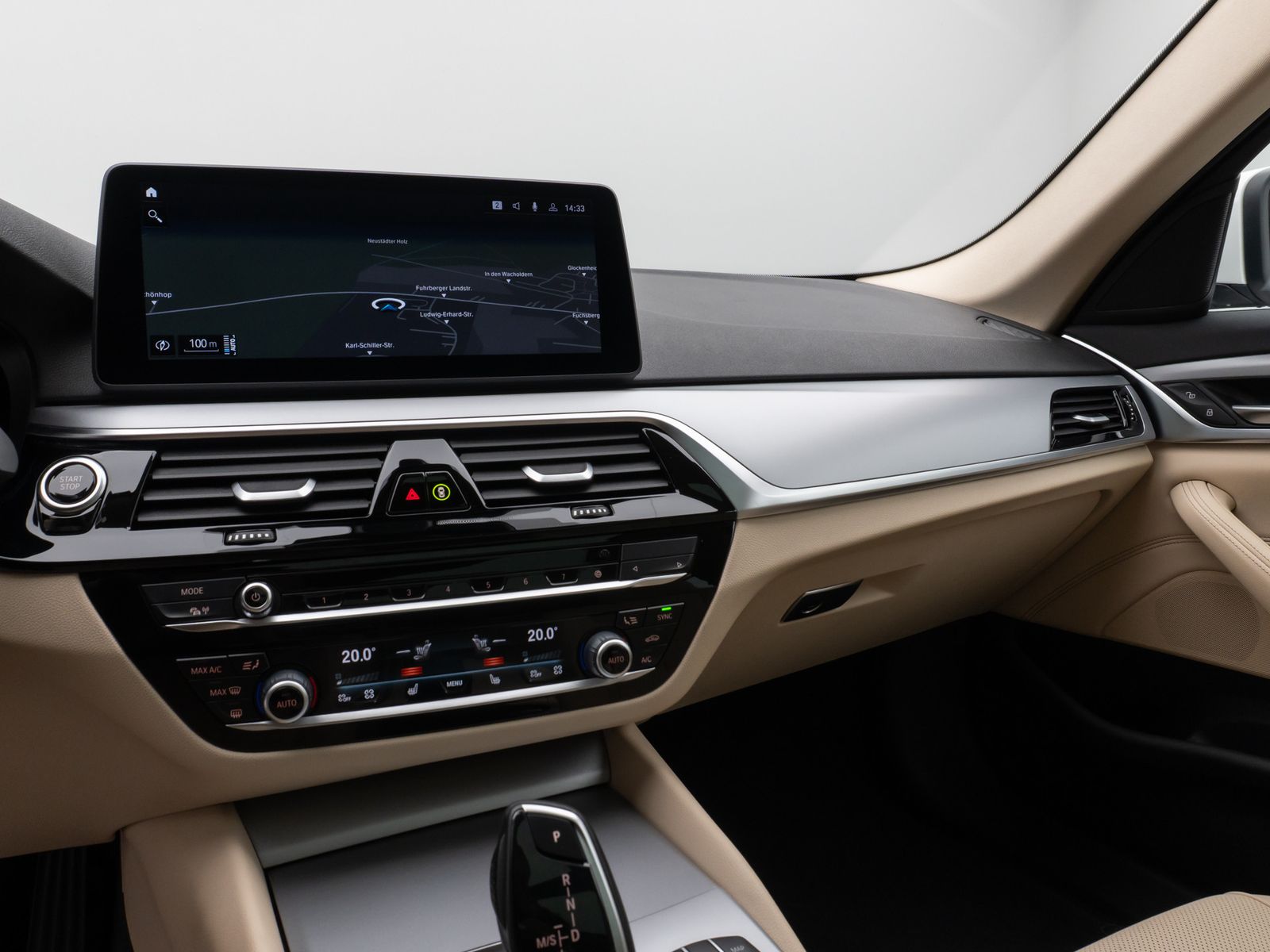 Fahrzeugabbildung BMW 530e Panorama Kamera DAB HiFi 4xKlima Leder 18Zl