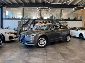 Audi A3 ambiente *BI-XENON*NAVI*TEMPOMAT*SZHZ*KLIMA*