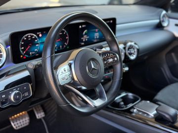 Mercedes CLA 200 Shooting Brake - 11