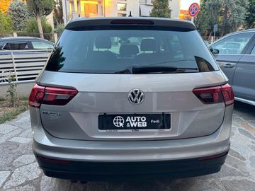 Volkswagen Tiguan - 11