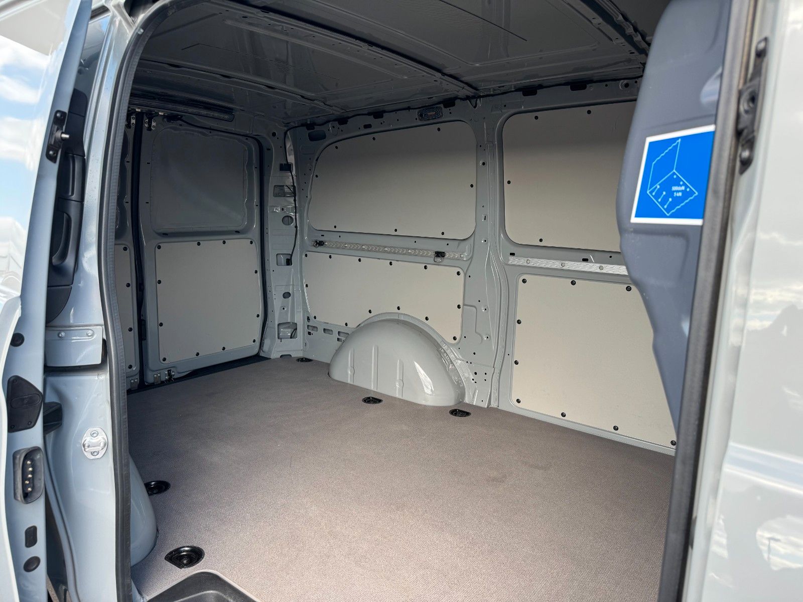 Fahrzeugabbildung Mercedes-Benz Vito 116 CDI 9G Klima Kamera AHK2,5to