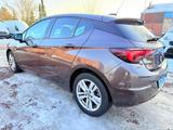 Opel Astra K Lim. 5-trg. Active 1.4 TOURBO - Opel Astra mit Benzin-Antrieb: Limousine, 1.4
