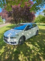 BMW 216 Active Tourer 216d Sport Line Sport Line - weiße BMW 216 Active Tourer