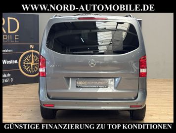 Mercedes V 220 - 11