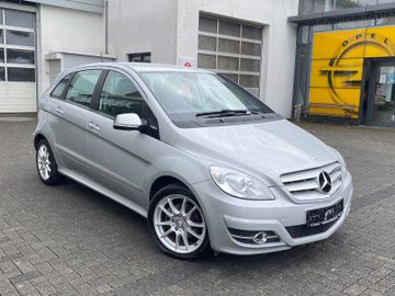 Fotografie Mercedes-Benz B 180 B -KLASSE B 180 SITZHEIZUNG SPORT-PAKET
