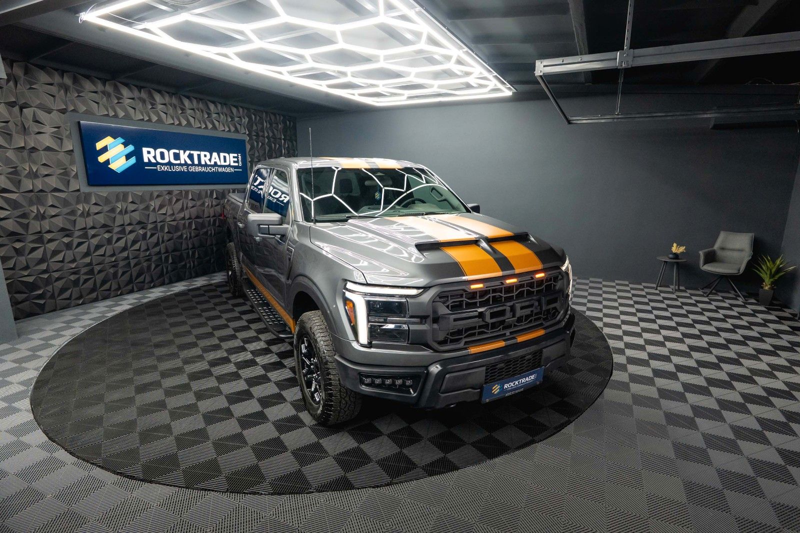 Fahrzeugabbildung Ford F150 5.0L V8 4x4 Offroad SuperCrew RAPTOR 19%