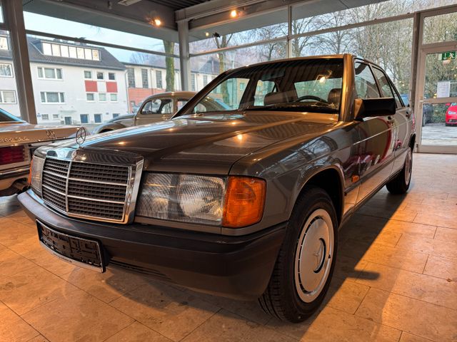 Mercedes-Benz 190E orig. 32.000Km Leder Klima Sammlerzustand