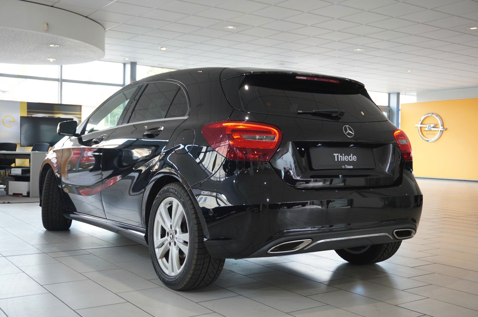 Fahrzeugabbildung Mercedes-Benz A 180D CDI URBAN NAVI/SHZ/PDC/TEMP./SPORT/USB