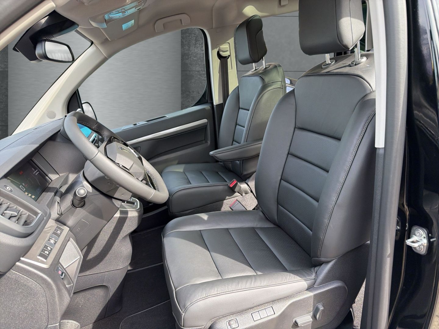 Peugeot Traveller - Bild 8