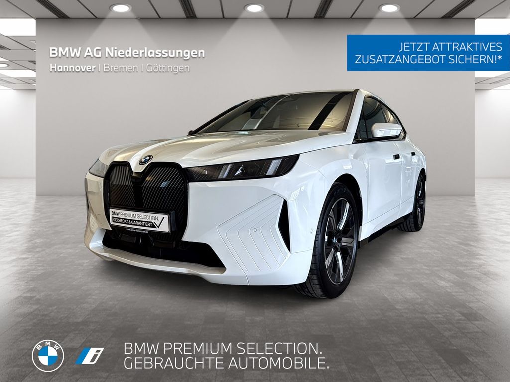 BMW iX