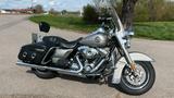 Harley-Davidson Road King FLHRC - HARLEY-DAVIDSON FLHR ROAD KING