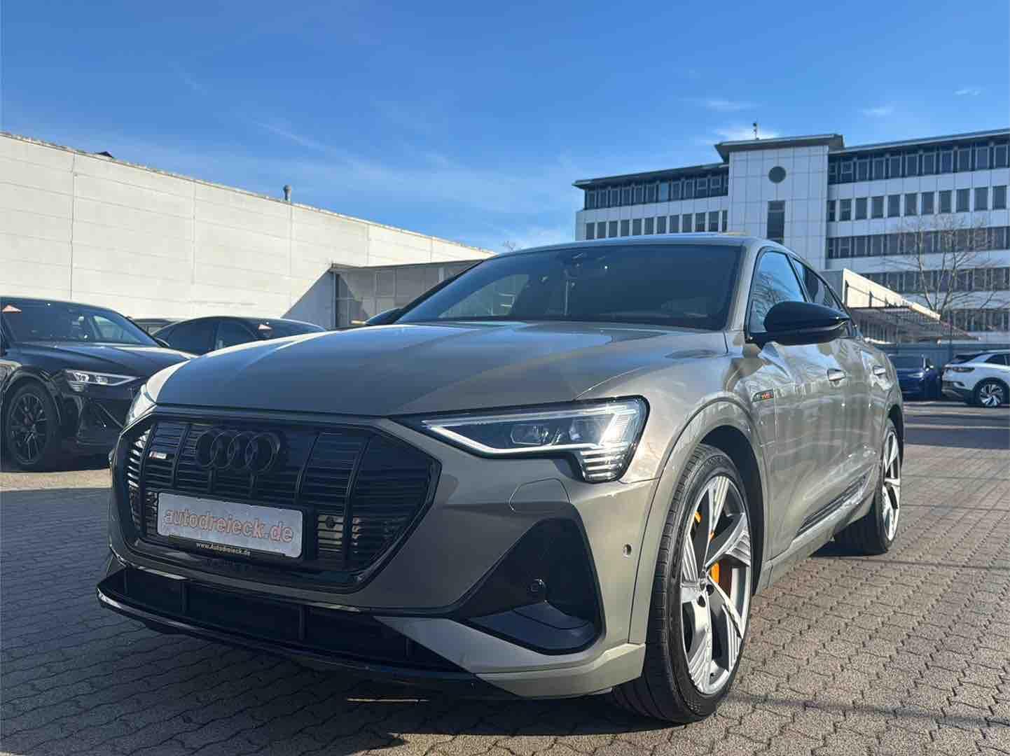 Audi e-tron Sportback 55 2x S line BLACK EDITION PANO