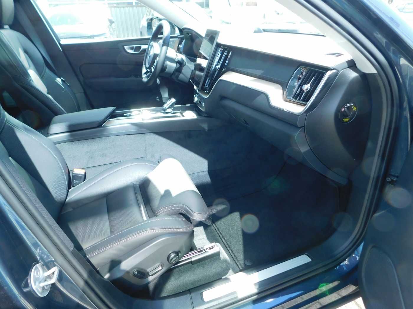Fahrzeugabbildung Volvo XC60 Plug-In-Hybrid T8 AWD Plug-in Hybrid Ultra