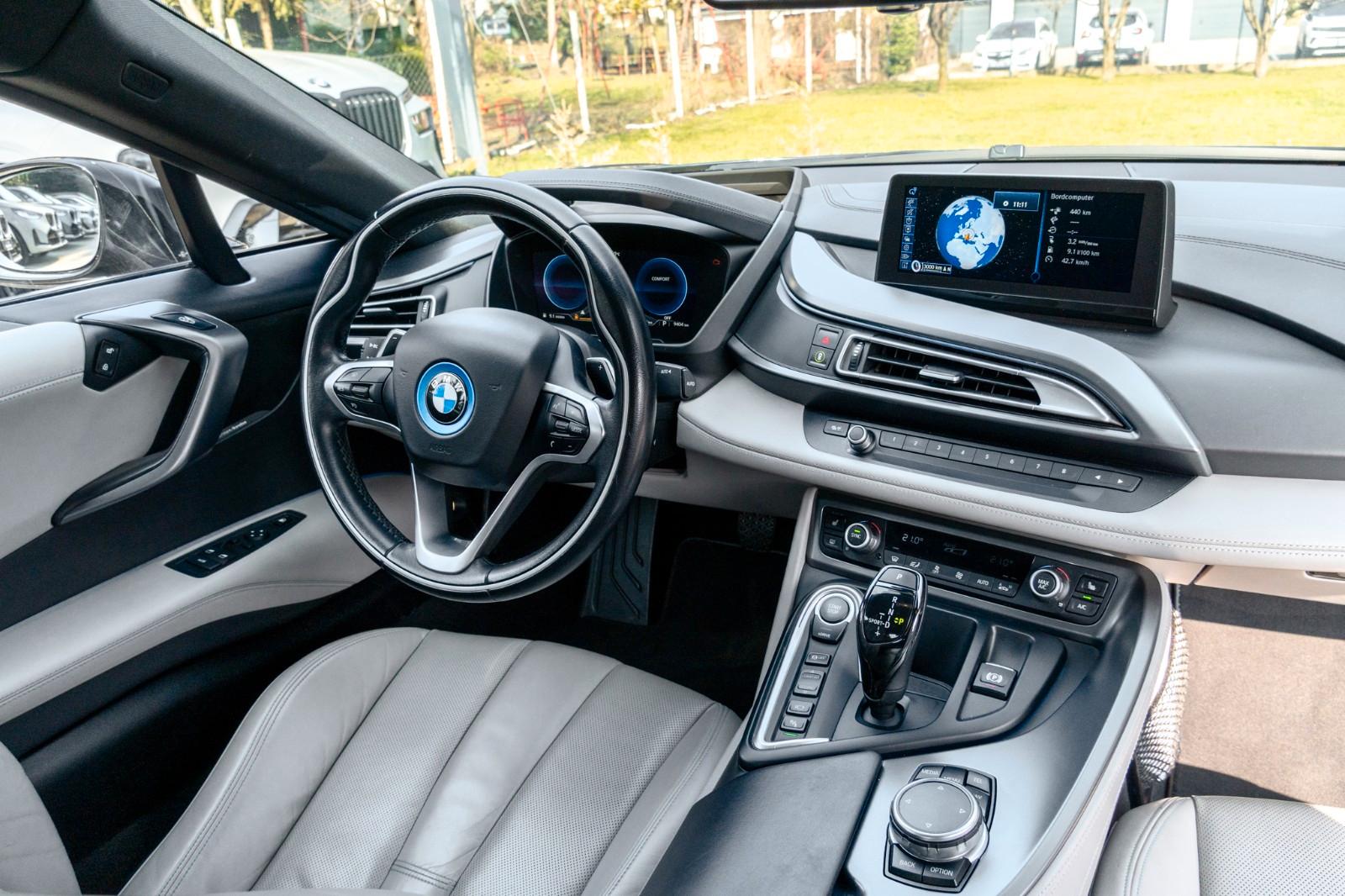 BMW i8 Coupe  LASER.HUD.HARMAN.DR.ASS.NAVI
