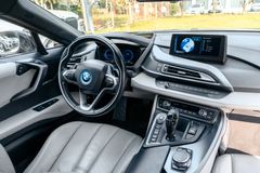 BMW i8 – 16 / 30
