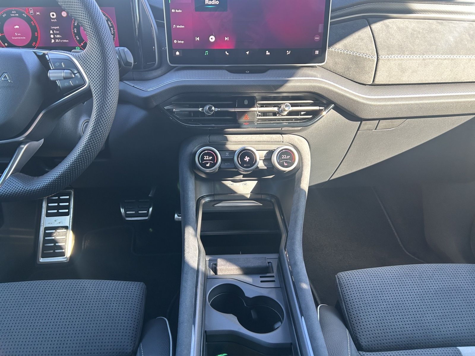 Fahrzeugabbildung SKODA Kodiaq 2.0 TDI 4x4 Sportline MATRIX AHK