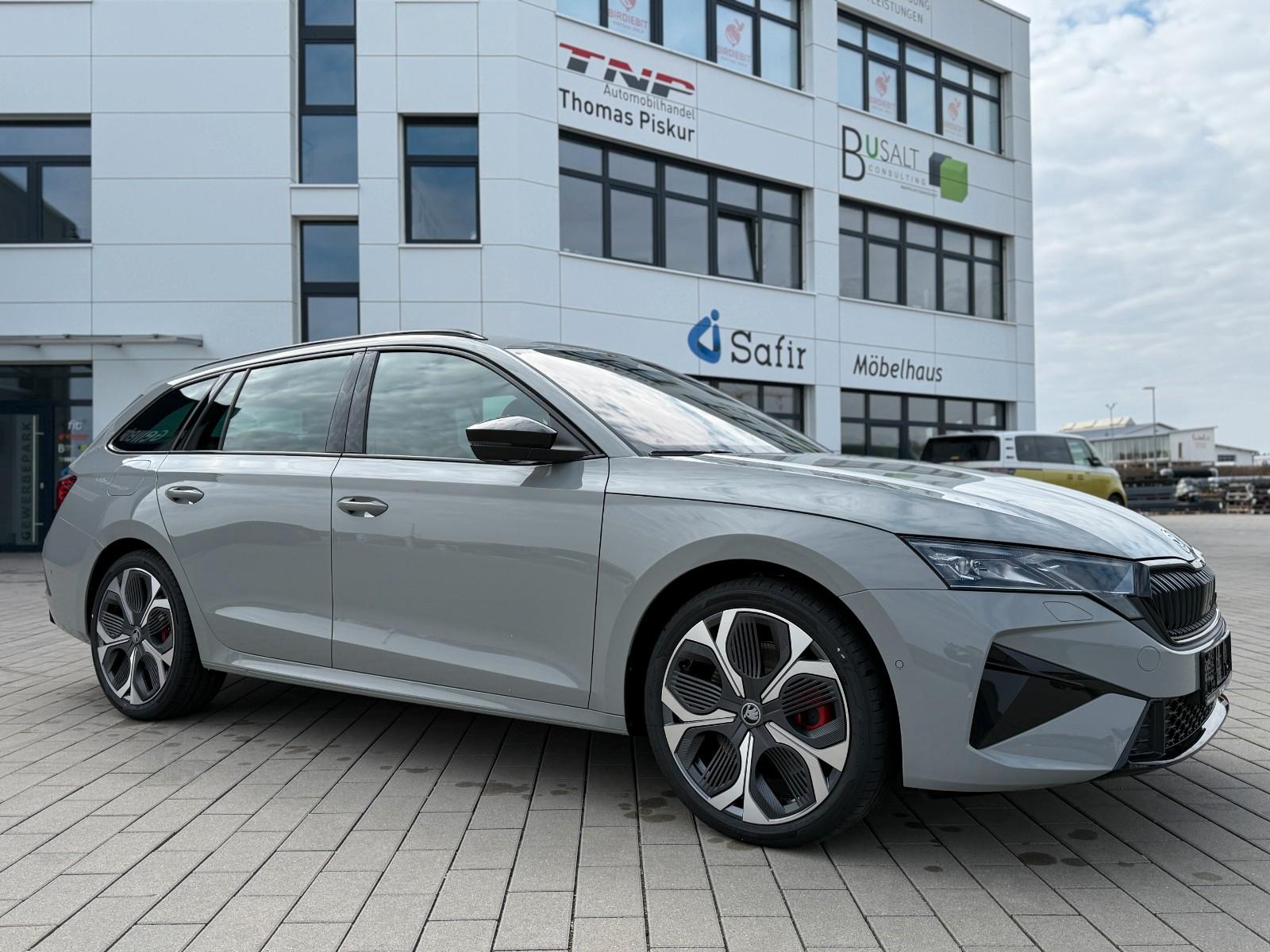 Skoda Octavia RS Combi+DCC+AHK+PANO+CANTON