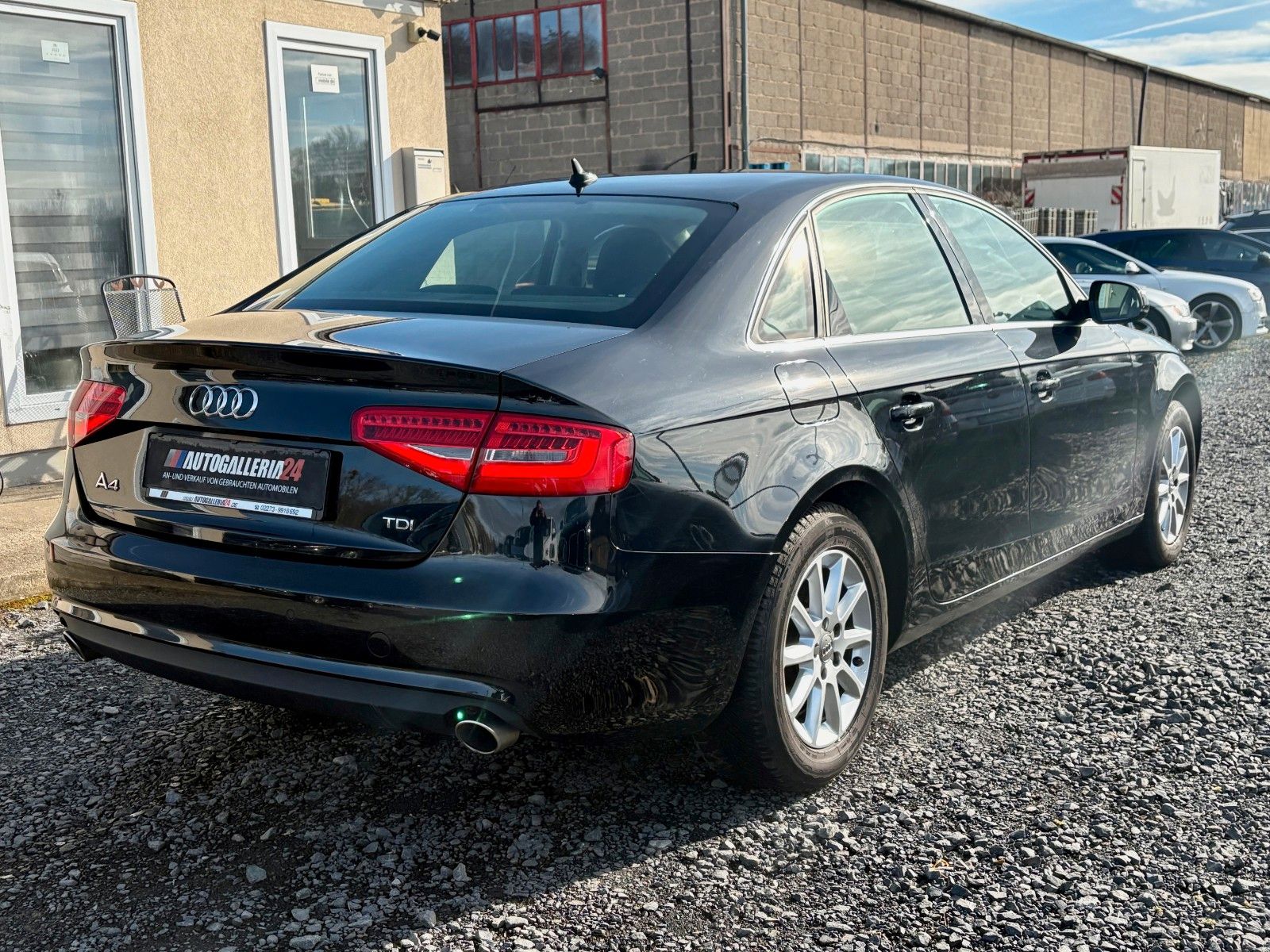 Fahrzeugabbildung Audi A4 3.0TDI Lim. Ambiente Navi Xenon SCHECKHEFT