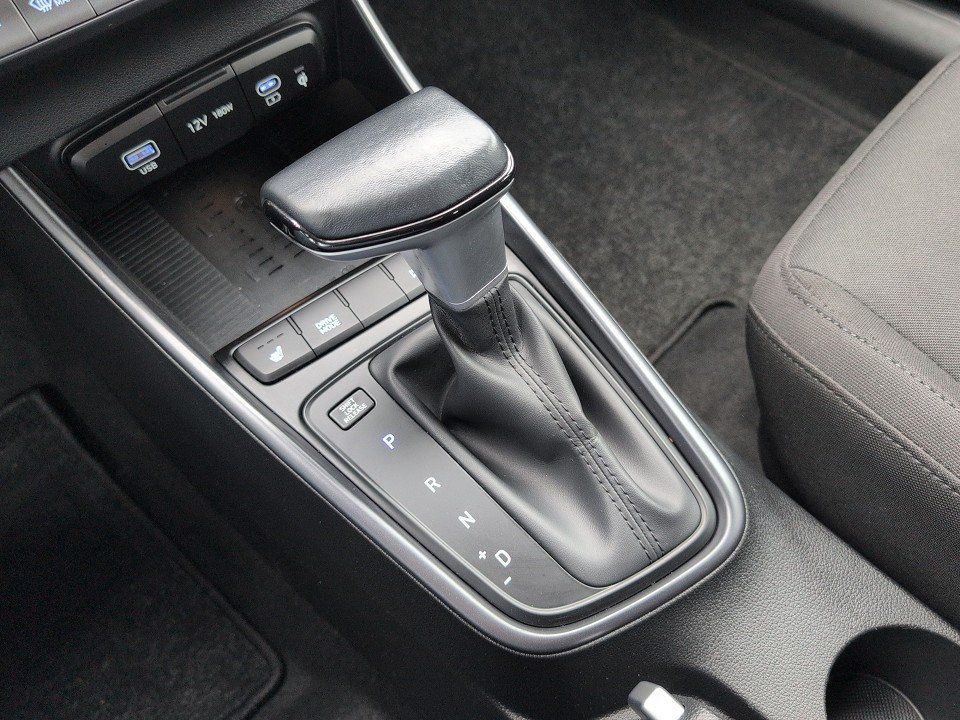 Fahrzeugabbildung Hyundai i20 1.0T 48V 7DCT TREND KOMF-P 1HD NAVI+KEYLESS+