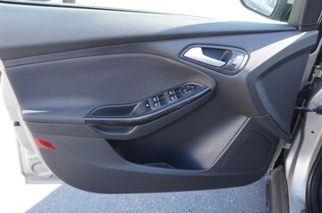 Ford Focus - 4