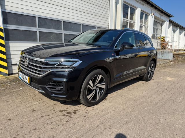 VW Touareg 3.0 V6 TDI 4MOTION R-Line Panorama 
