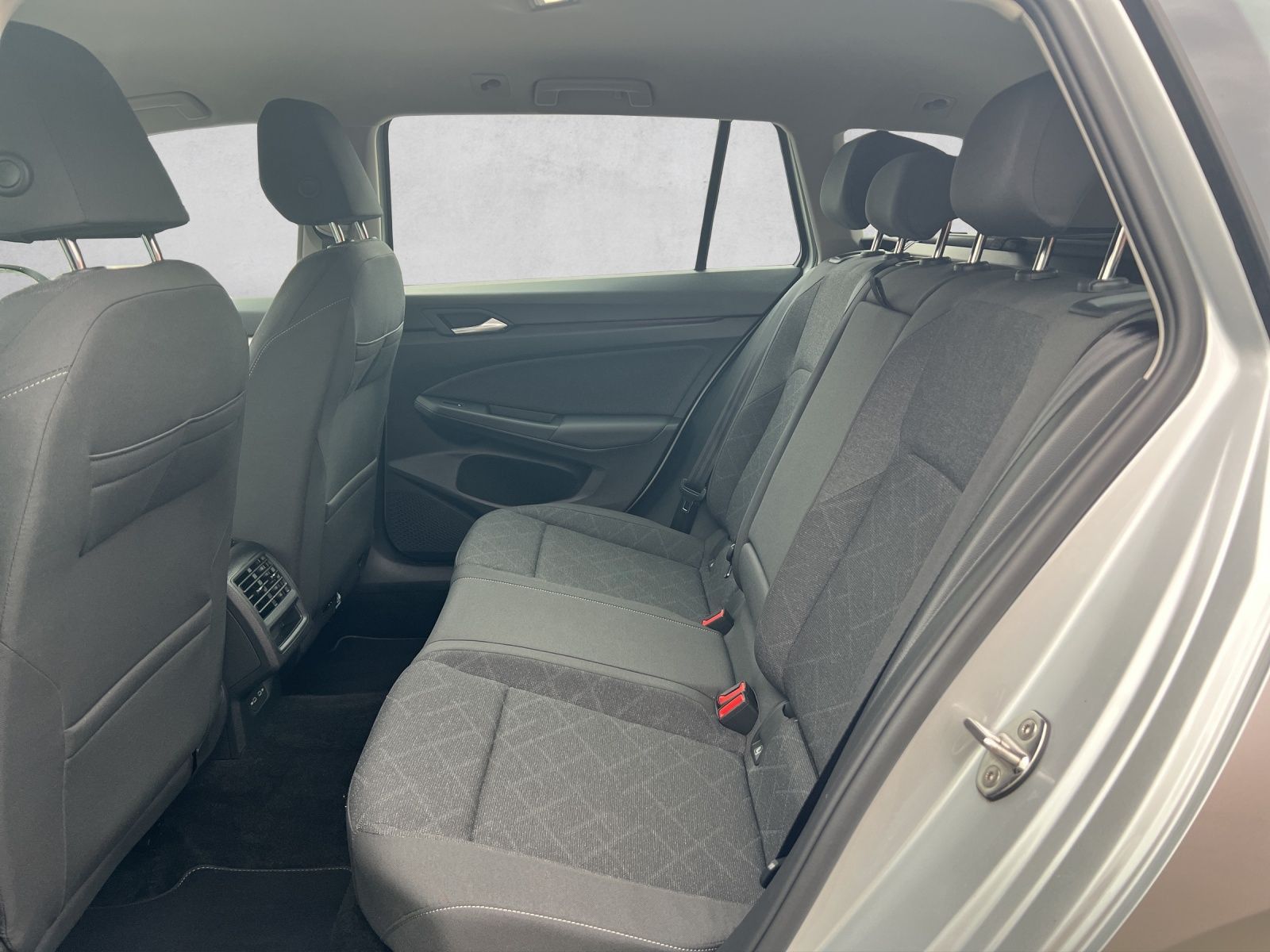 Golf VIII Variant Life 2.0 TDI Navi*ACC*LED