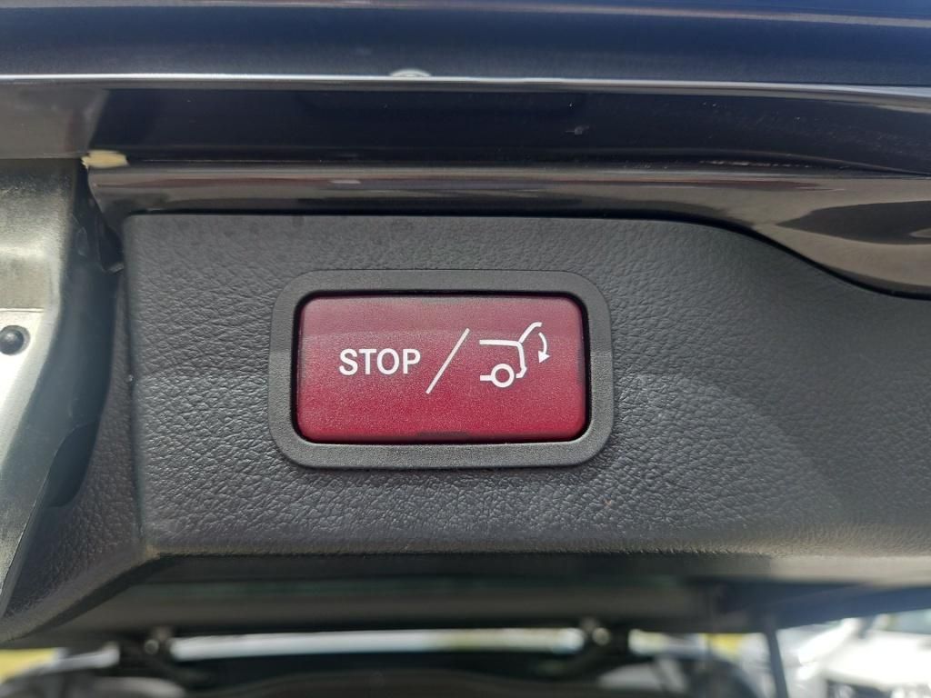 Fahrzeugabbildung Mercedes-Benz V 250 Style lang 7 Sitze 2,5t AHK Standhzg EASY