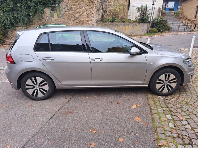 Volkswagen Golf e-Golf 