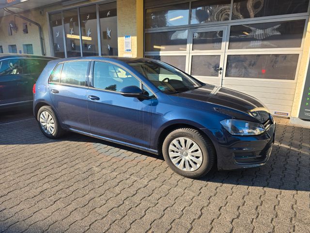 Volkswagen Golf VII Limousine 1.2 TSI Trendline BMT