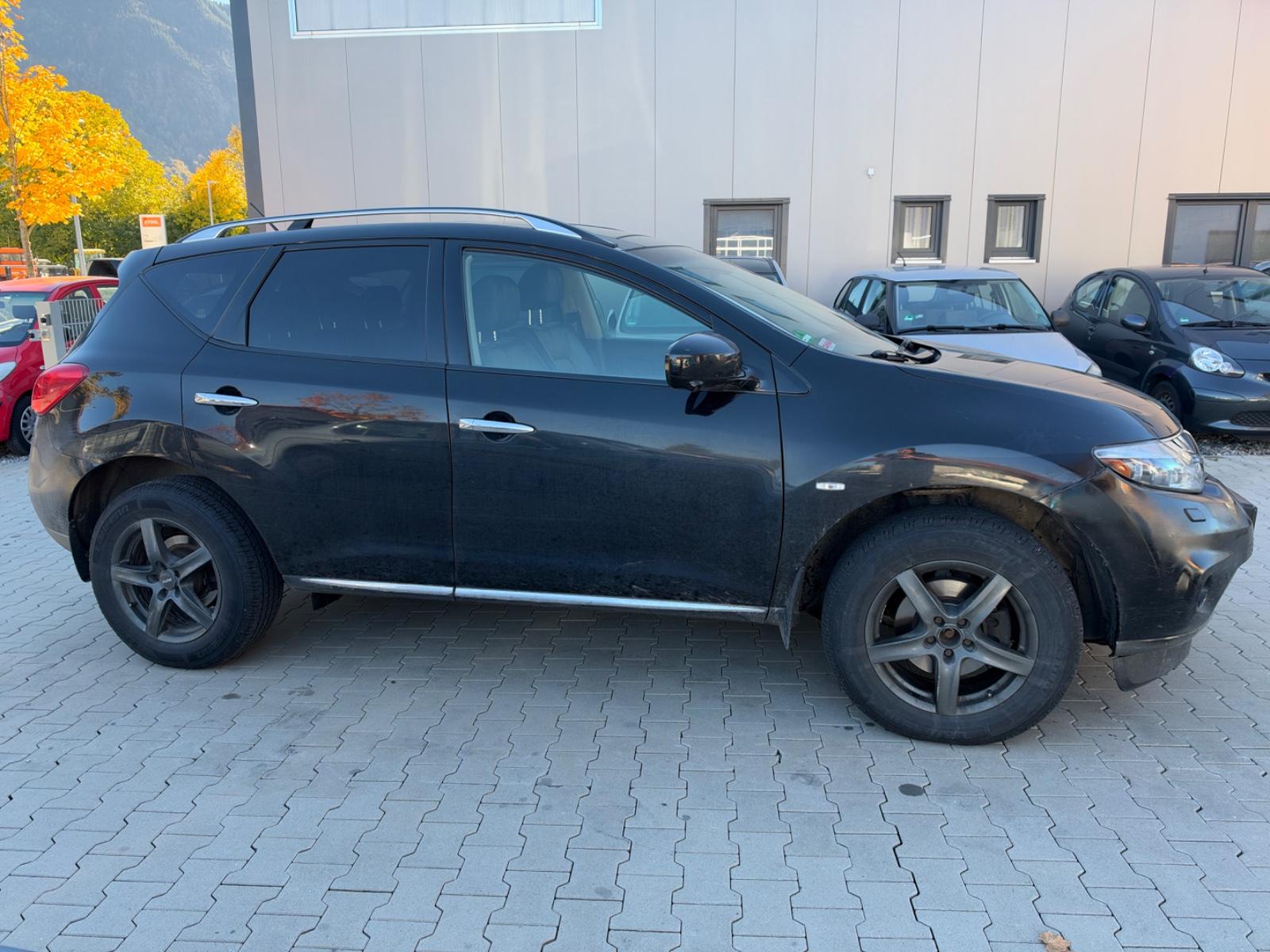 Nissan Murano 2011 — interior
