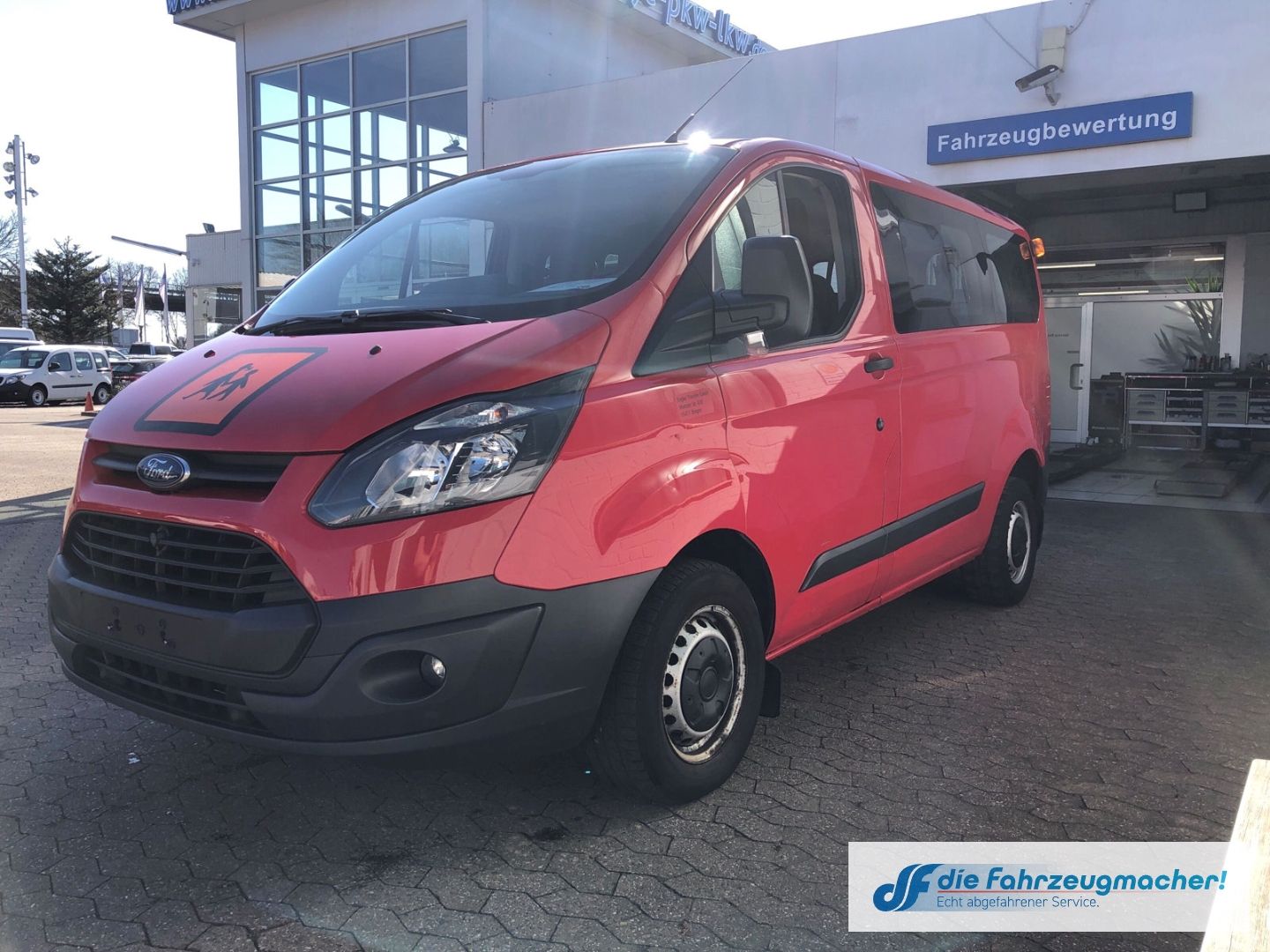 Fahrzeugabbildung Ford Transit Custom Kombi 300 L1 2.2 TDCi *2545