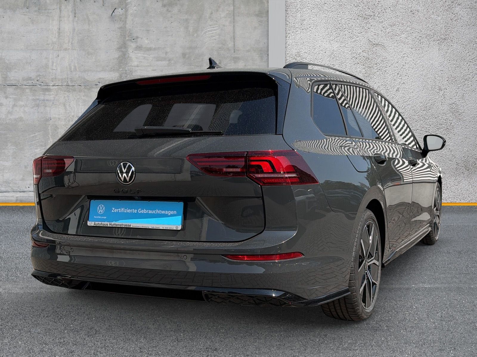 Volkswagen Golf VIII Variant 1.5 eTSI DSG R-Line HuD AHK foto 3