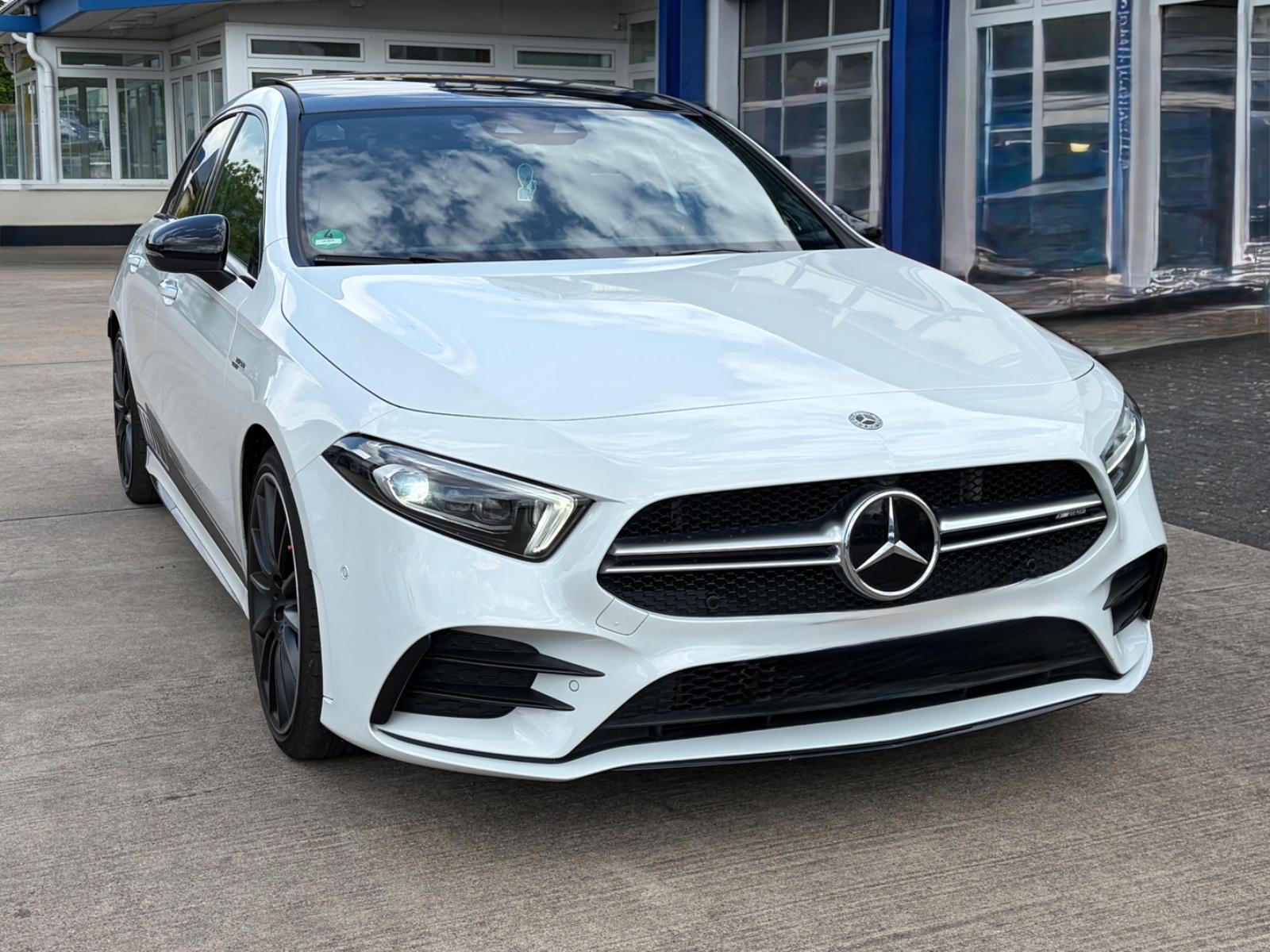 Mercedes-Benz A 35 AMG 4M PANO/BURMESTER/KAMERA/19"ALU