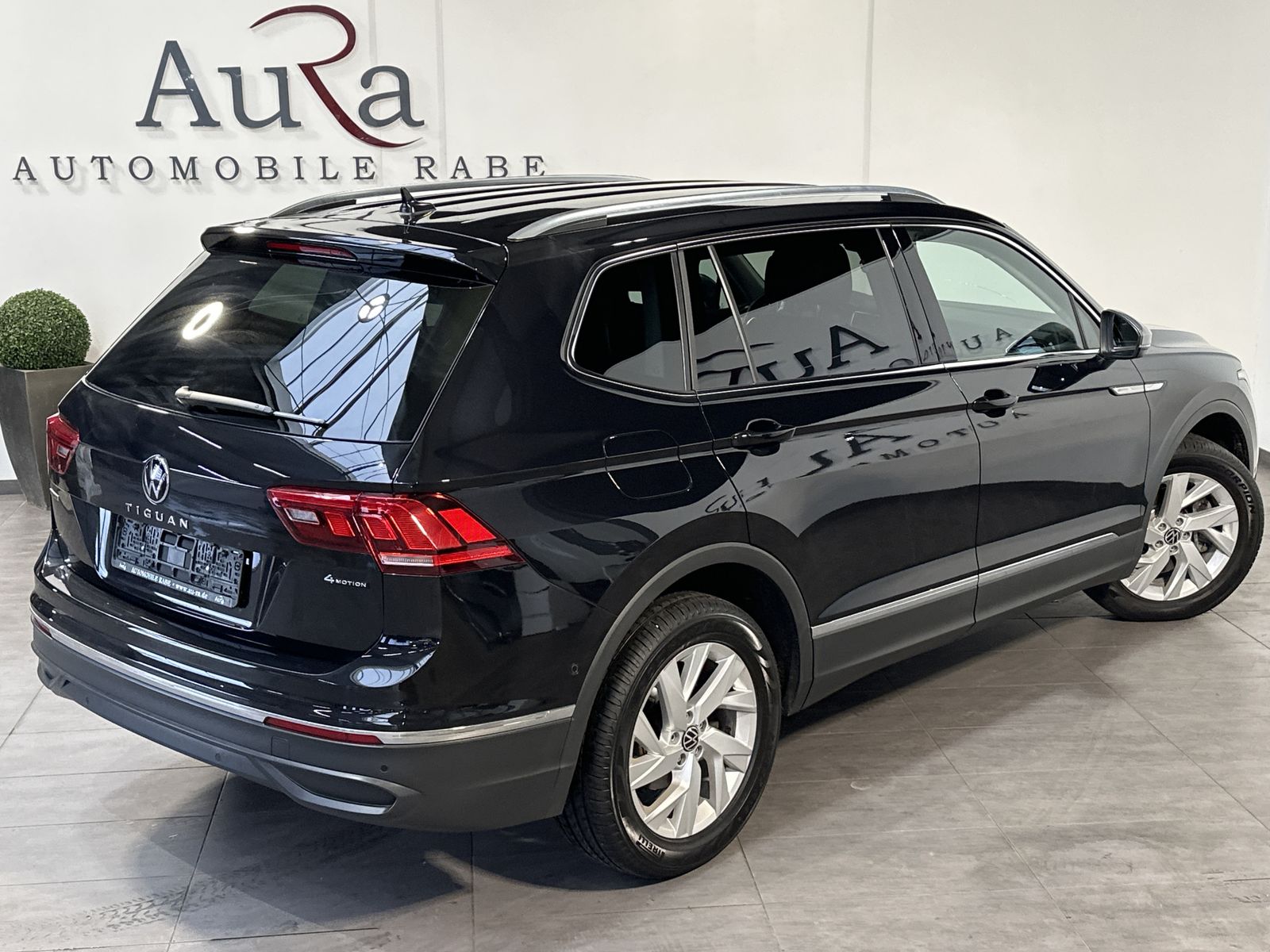 Fahrzeugabbildung Volkswagen Tiguan Allspace 4M Life NAV+LED+AHK+KAM+18ZO+VC