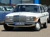 Mercedes-Benz 123 D/ Oldtimer/ H-Kennzeichen - Mercedes-Benz aus 1984 mit Diesel-Antrieb