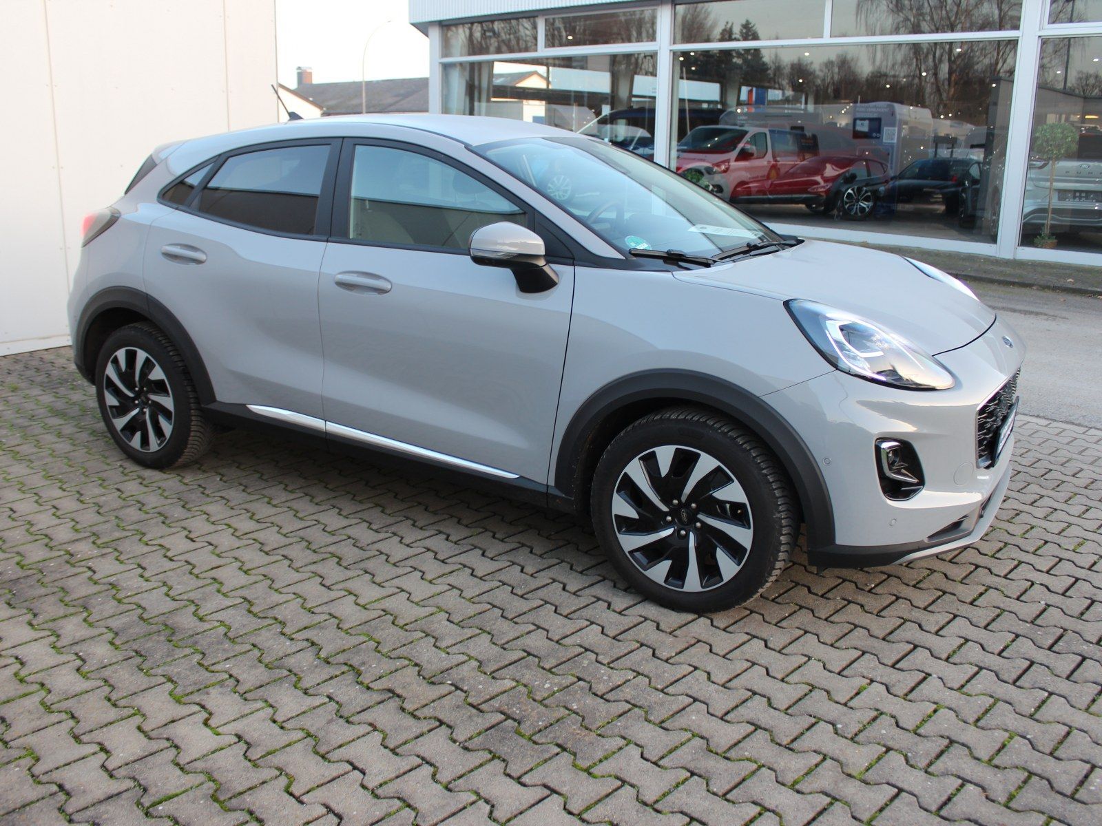 Fahrzeugabbildung Ford Puma Titanium Start/Stopp 1,0 EcoBoost