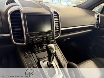 Porsche Cayenne - 7