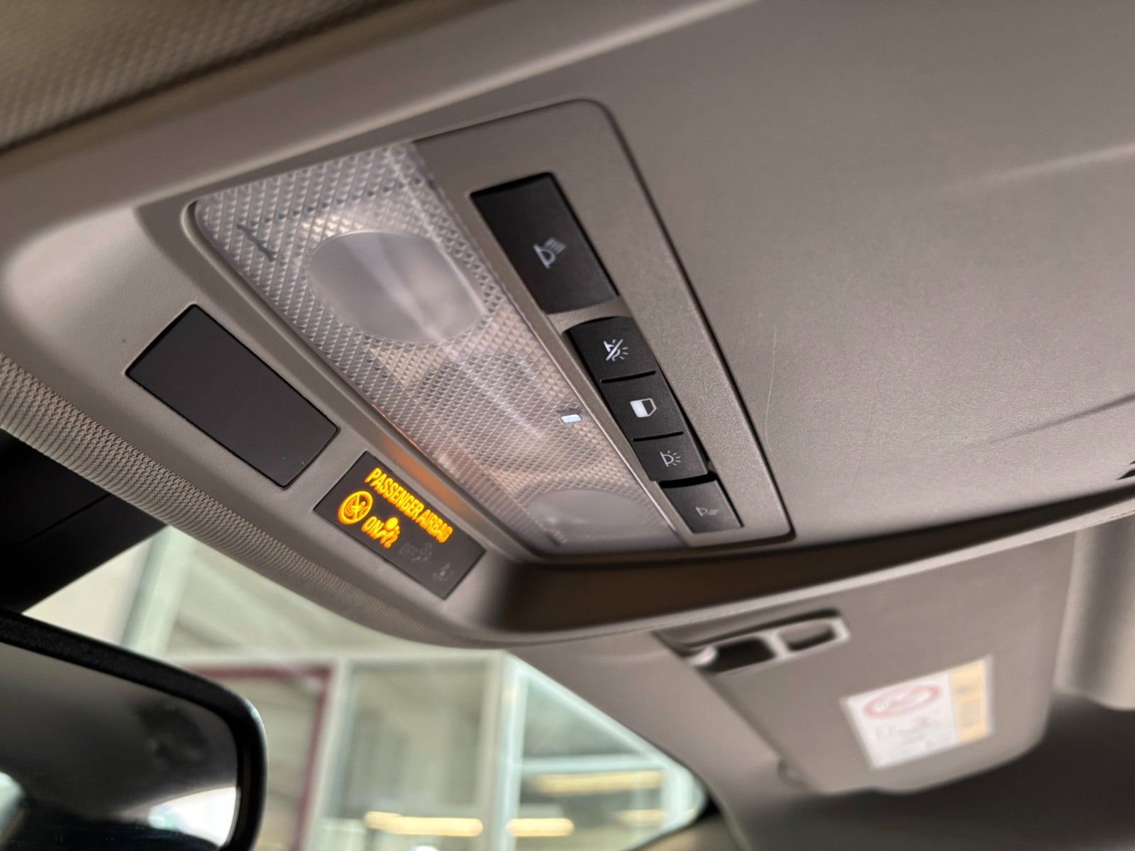 Fahrzeugabbildung Opel Astra K 1.4T 120-JAHRE KAMERA/SHZ/LHZ/ALU/ALLWET