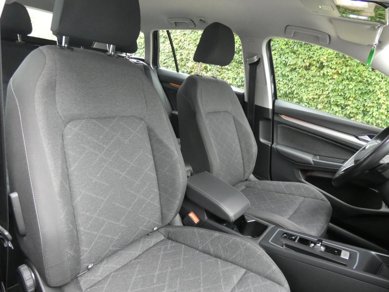Volkswagen Golf VIII Variant 2.0 TDI DSG Life LED Navi SHZ, миниатюра 4