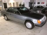Mercedes-Benz CE 230 - Mercedes-Benz Coupé aus dem Jahr 1988