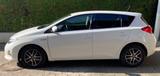 Toyota Auris Hybrid 1.8 - Toyota Auris mit Hybrid-Antrieb: Navigationssystem, Limousine, Euro5, 1.8