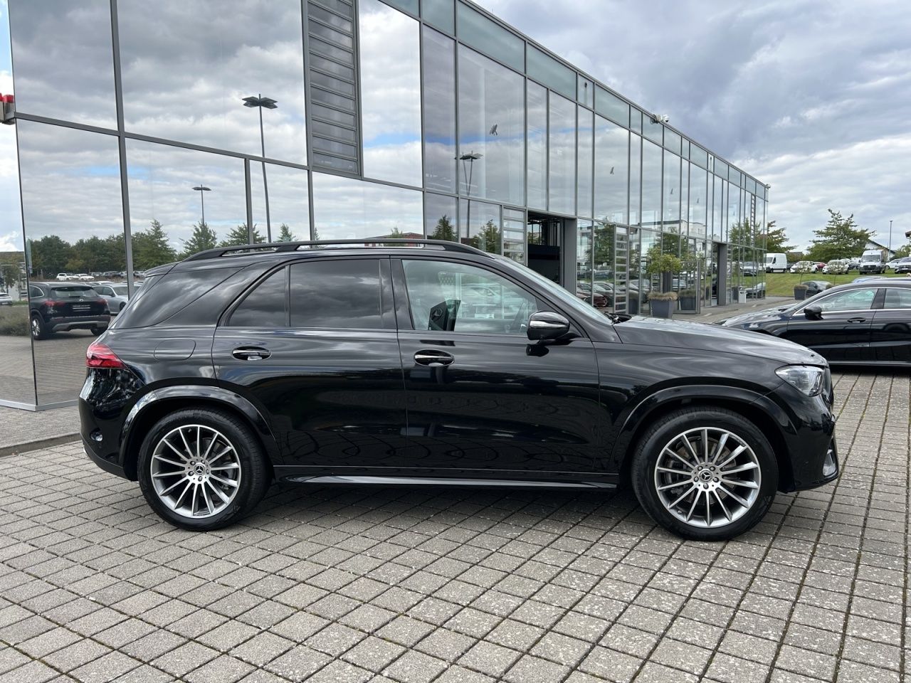 Mercedes-Benz GLE 300 d 4M AMG BURM NIGHT AIRMATIC FAHRASSIST foto 5