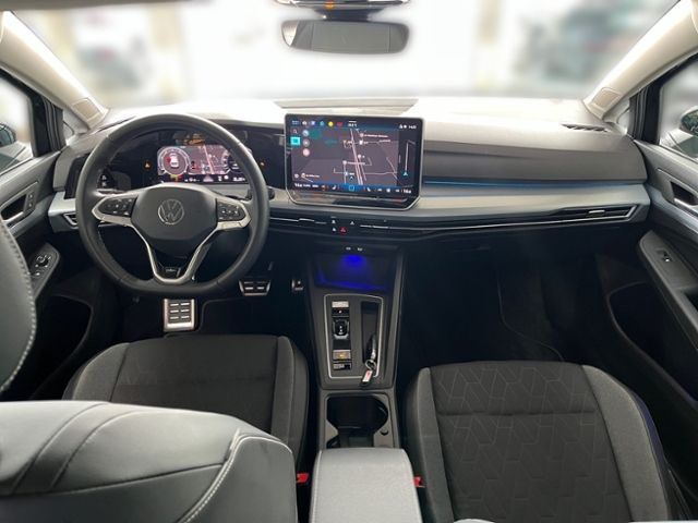 Fahrzeugabbildung Volkswagen Golf 1.5 eTSI DSG GOAL MATRIX NAVI AHK GJR