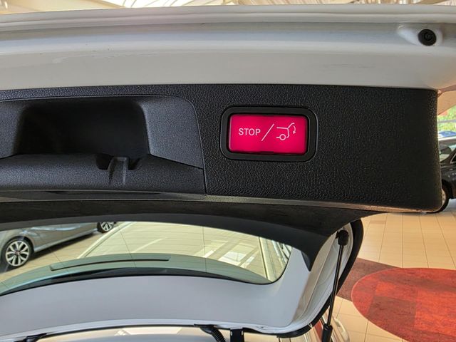 MERCEDES-BENZ E 200 — Foto 9